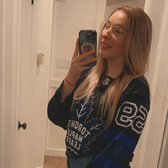 Meet your Posher, Ashley - Picture 1 of 1